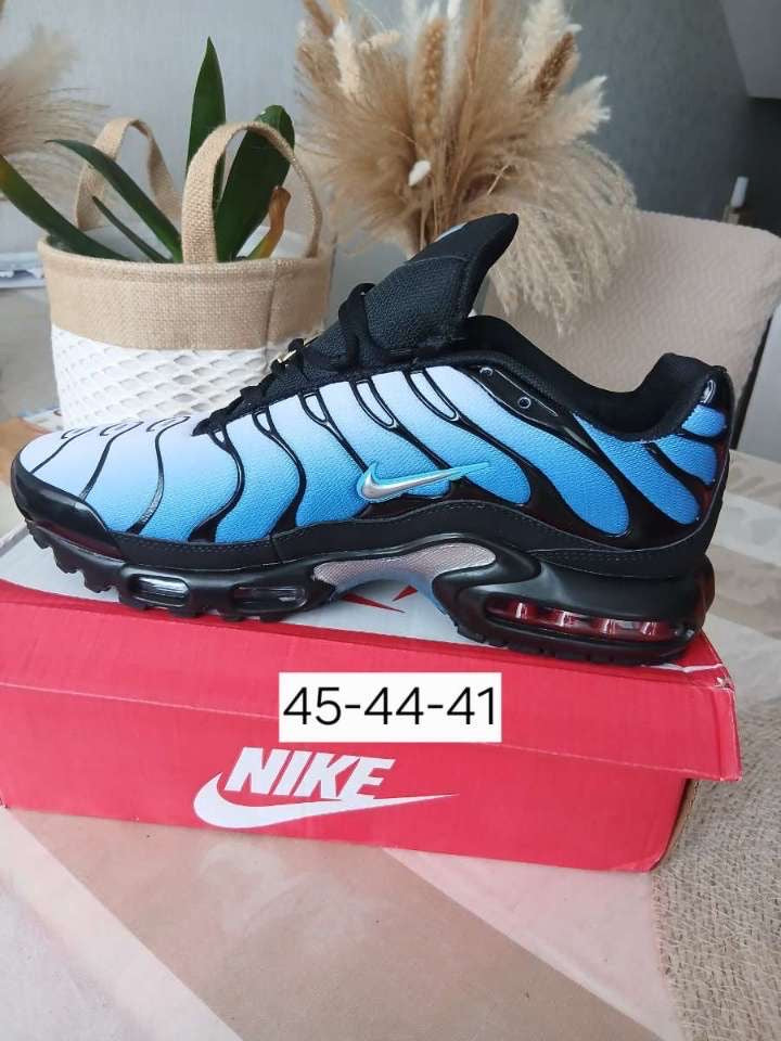 Tn taille 41-44-45